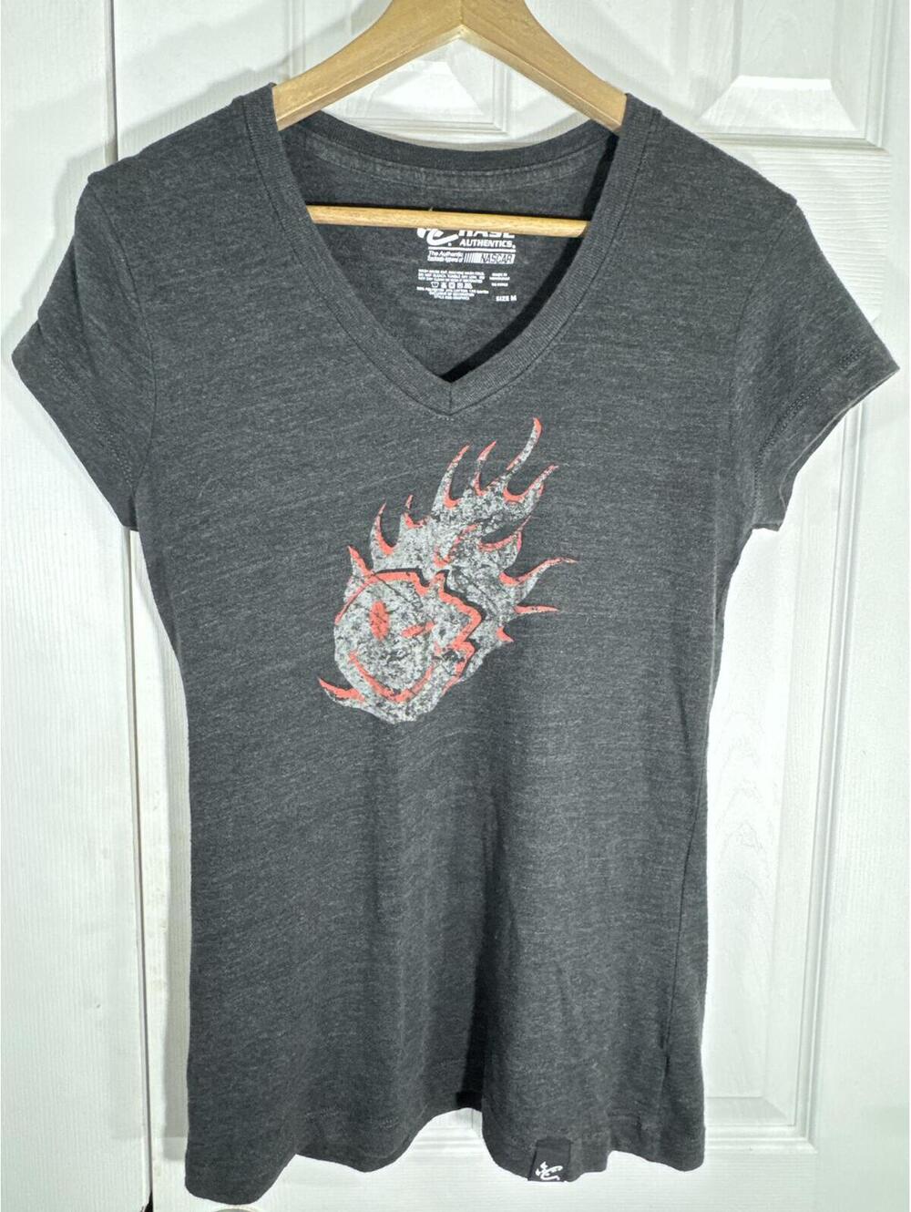 Chase Authentics NASCAR Kevin Harvick Gray V-Neck Graphic Tee Size M